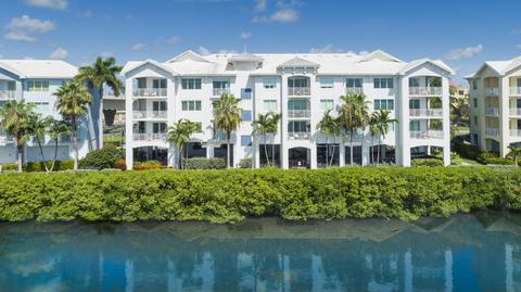 715 NW Flagler Ave #303, Stuart, FL 34994 photo 1
