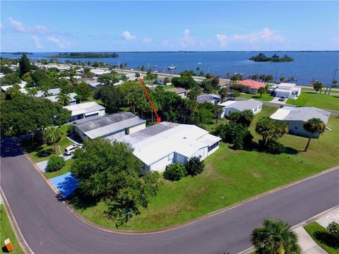 7655 Blackhawk Rd, Micco, FL 32976 photo 1