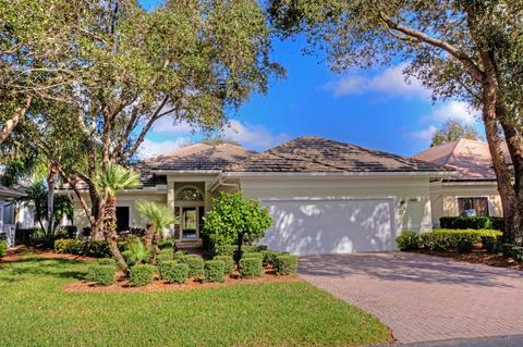 6981 SE Pacific Dr, Stuart, FL 34997 photo 1