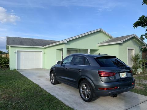 917 SE Forrest Park Dr, Stuart, FL 34994 photo 1
