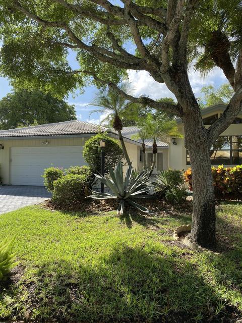 22 E Glens Dr, Boynton Beach, FL 33436 photo 1