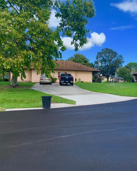 889 NW 11th Ter, Stuart, FL 34994 photo 1