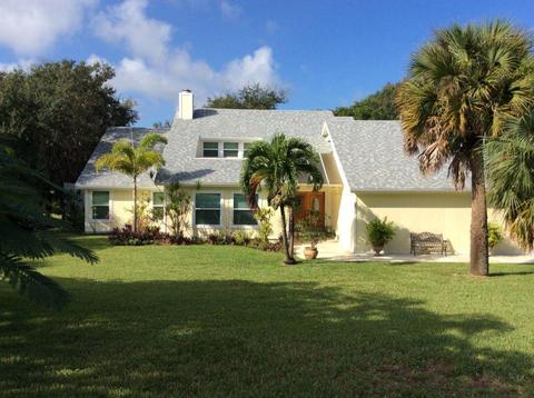 3610 SE Kubin Ave, Stuart, FL 34997 photo 1