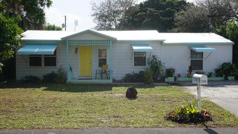 2258 Ne Patrician St Jensen Beach Fl 34957 27 Photos Mls Rx