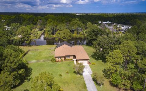 11526 SW Meadowlark Cir, Stuart, FL 34997 photo 1