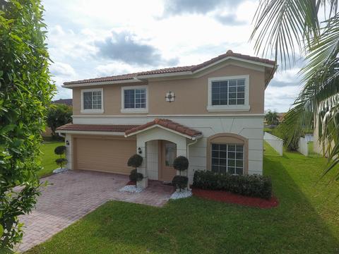 838 SE Trammell Trce, Stuart, FL 34997 photo 1