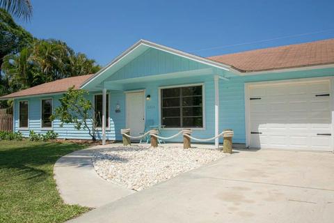 6264 SE Phillips Bend Ave, Stuart, FL 34997 photo 1