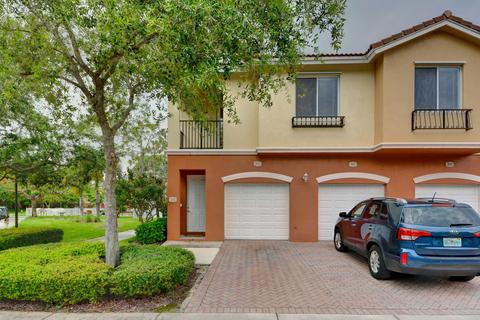 59 SE Palermo Ct #202, Stuart, FL 34994 photo 1