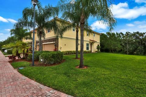 3043 SW Otter Ln, Stuart, FL 34997 photo 1