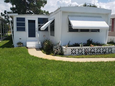 136 SE Trafalgar Ter, Stuart, FL 34994 photo 1