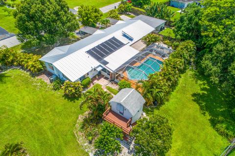 8852 SW Avocado Ln, Stuart, FL 34997 photo 1