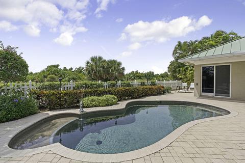 16 Coconut Ln, Tequesta, FL 33469 photo 1