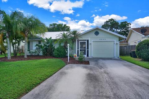6846 SE Raintree Ave, Stuart, FL 34997 photo 1