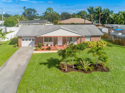 115 W Beverly Rd, Jupiter, FL 33469 photo 1
