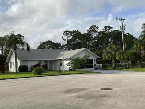 6605 SE Wigeon Ct, Stuart, FL 34997 photo 1
