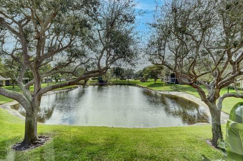 23 Stratford Dr #D, Boynton Beach, FL 33436 photo 1