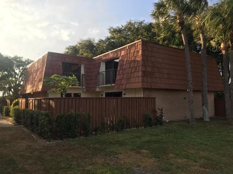 735 Buttonwood Ln, Boynton Beach, FL 33435 photo 1