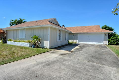 5725 SE Miles Grant Rd, Stuart, FL 34997 photo 1