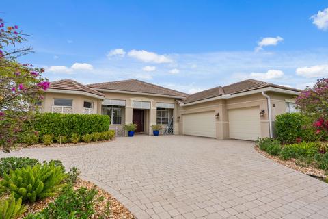 719 SW River Bend Cir, Stuart, FL 34997 photo 1