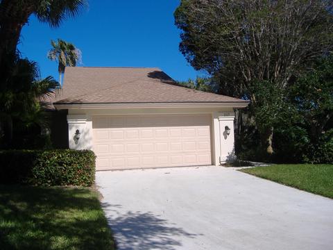 217 River Park Dr, Jupiter, FL 33477 photo 1