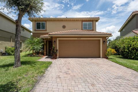 4904 SE Duval Dr, Stuart, FL 34997 photo 1