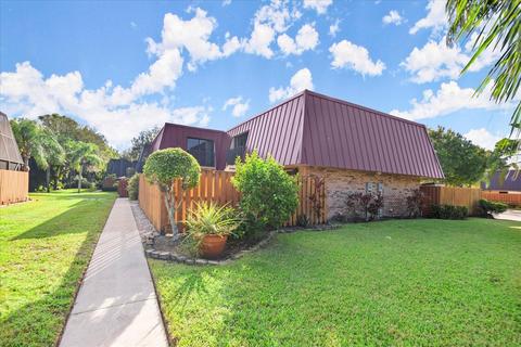 6119 SE Windsong Ln, Stuart, FL 34997 photo 1