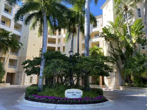 705 Crandon Blvd #205, Key Biscayne, FL 33149