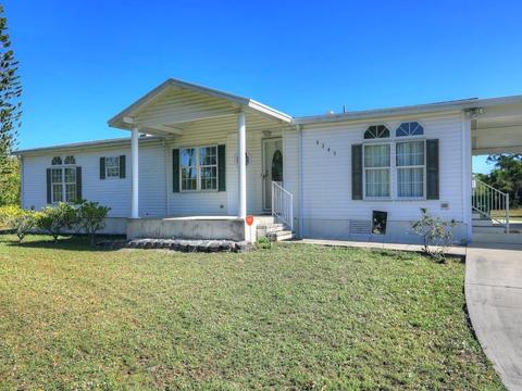 8245 Pine Ridge Trl, Micco, FL 32976 photo 1