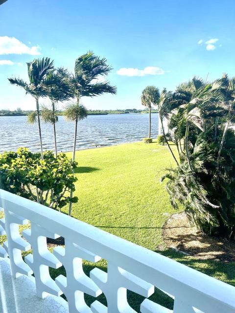 2760 S Ocean Blvd #201, Palm Beach, FL 33480