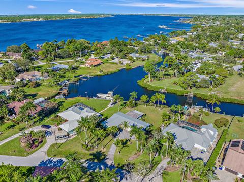 1719 NW River Trl, Stuart, FL 34994 photo 1