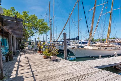 6810 Front St #17S-B & S-LL-25, Key West, FL 33040