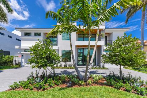701 NE Lakeview Ter, Boca Raton, FL 33431