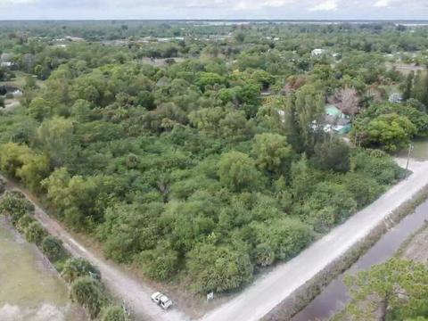 3255 E Rd, Loxahatchee Groves, FL 33470