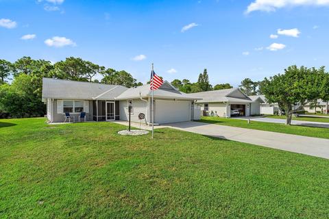 6860 SE Lillian Ct, Stuart, FL 34997 photo 1