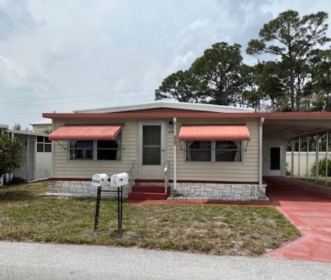 2560 SE Penny Ln, Stuart, FL 34994 photo 1