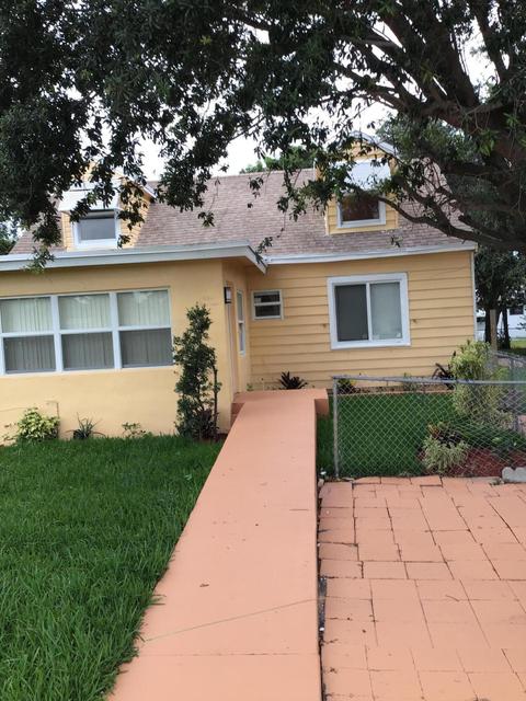 619 SW 10th St, Delray Beach, FL 33444