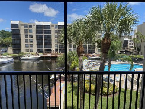 11 Royal Palm Way #303, Boca Raton, FL 33432