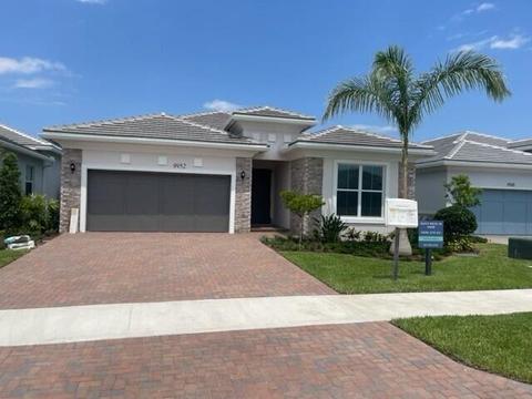 9952 Regency Way, Palm Beach Gardens, FL 33412