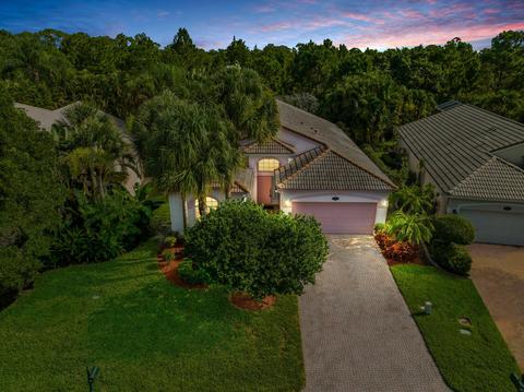 932 SE Westminster Pl, Stuart, FL 34997 photo 1