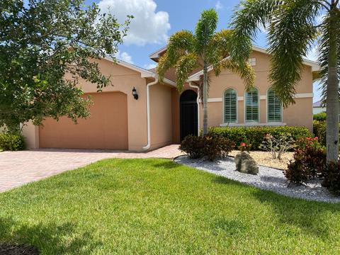 10266 SW Fernwood Ave, Port Saint Lucie, FL 34987