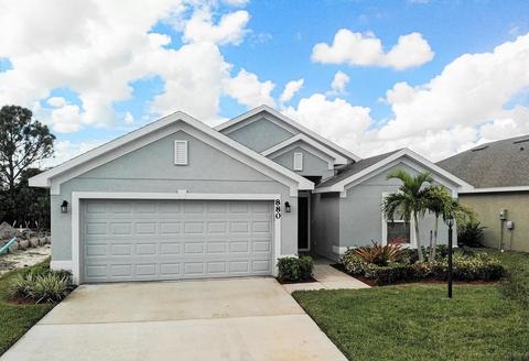 880 NE Whistling Duck Way, Port Saint Lucie, FL 34983