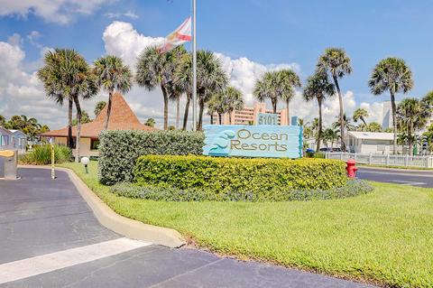 842 Pirates Cove Ln, Hutchinson Island, FL 34949