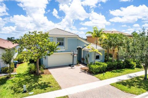 2111 Belcara Ct, Royal Palm Beach, FL 33411 - Movoto.com