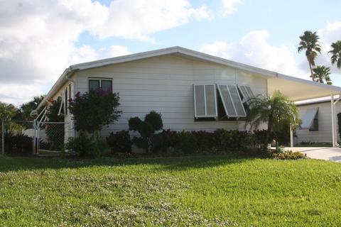 7550 SE Shenandoah Dr, Hobe Sound, FL 33455