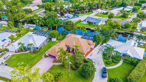 1289 SW Pine Tree Ln, Palm City, FL 34990