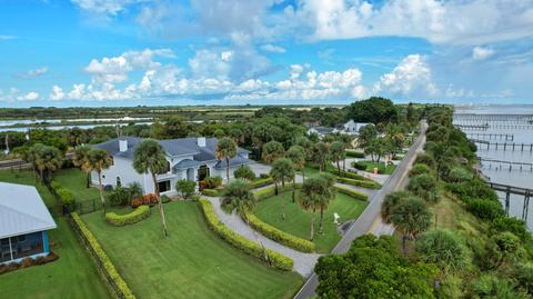 4529 S Indian River Dr, Fort Pierce, FL 34982