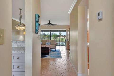 4489 Luxemburg Ct #307, Lake Worth, FL 33467