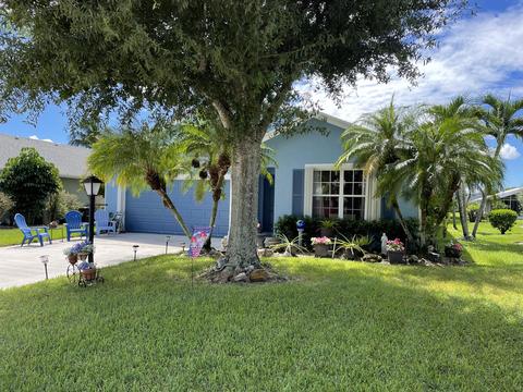 2842 SW Versailles Ter, Stuart, FL 34997 photo 1