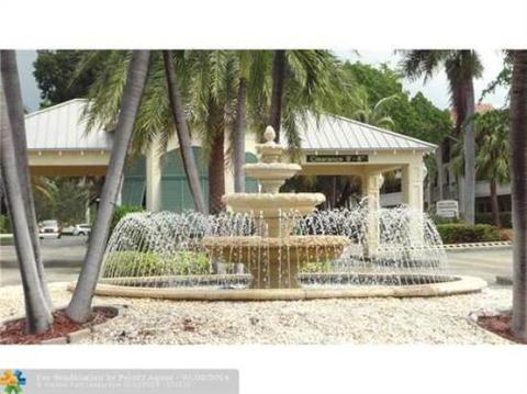 6 Royal Palm Way #202, Boca Raton, FL 33432
