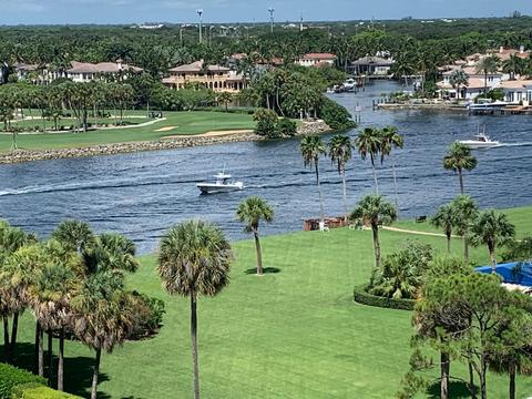 336 Golfview Rd #910, North Palm Beach, FL 33408